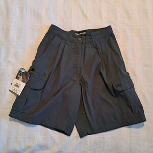 Sierra Designs women's size 10 backpack shorts gray, New